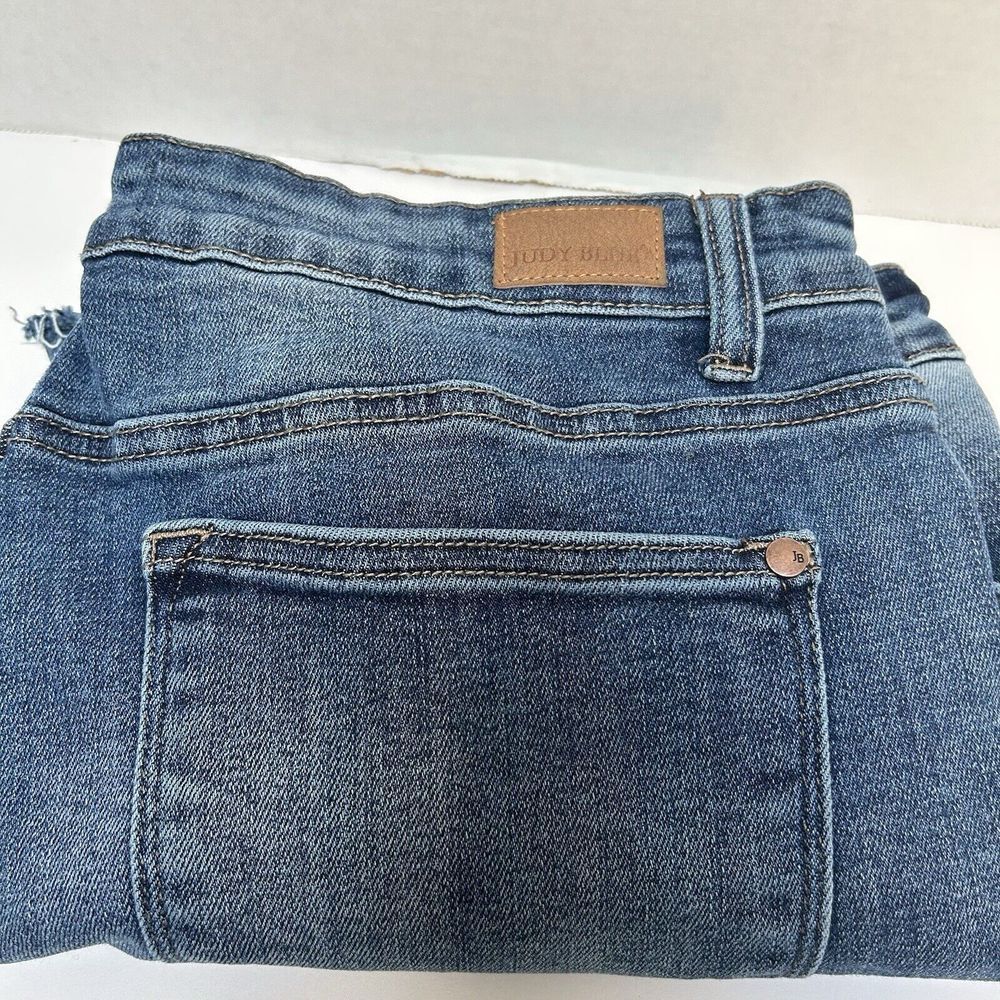 Judy Blue Mid-Rise Half Cuffed Denim Jean‎ Shorts Size XL Style #150019 Raw Hem